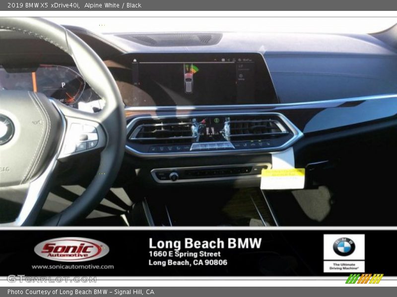 Alpine White / Black 2019 BMW X5 xDrive40i