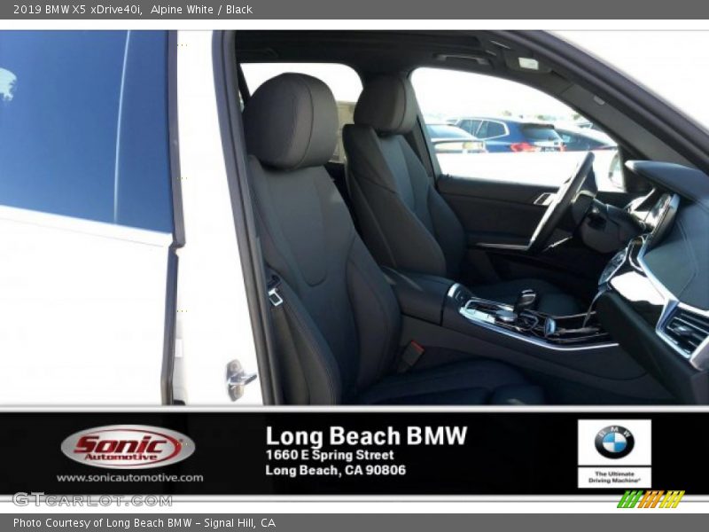 Alpine White / Black 2019 BMW X5 xDrive40i
