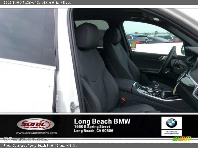 Alpine White / Black 2019 BMW X5 xDrive40i
