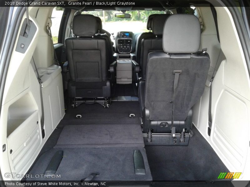 Granite Pearl / Black/Light Graystone 2018 Dodge Grand Caravan SXT