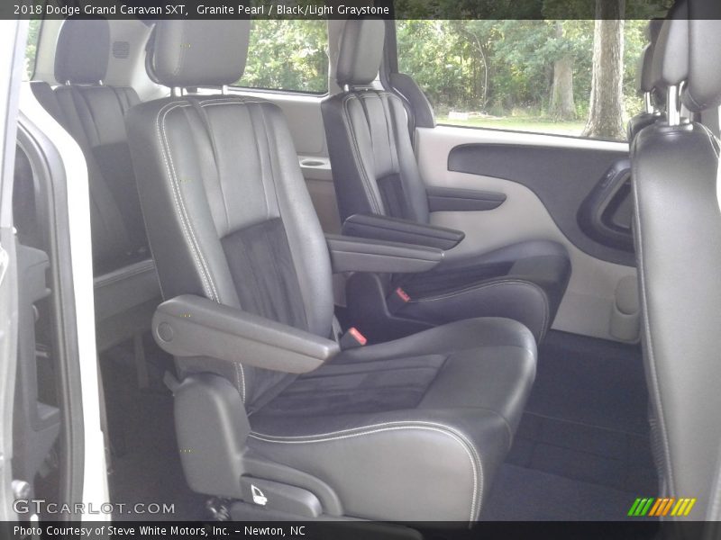 Granite Pearl / Black/Light Graystone 2018 Dodge Grand Caravan SXT