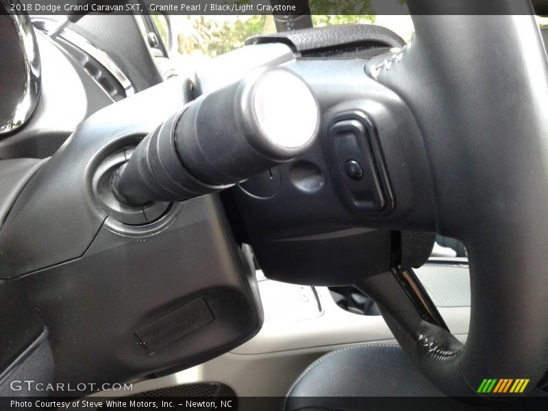 Granite Pearl / Black/Light Graystone 2018 Dodge Grand Caravan SXT