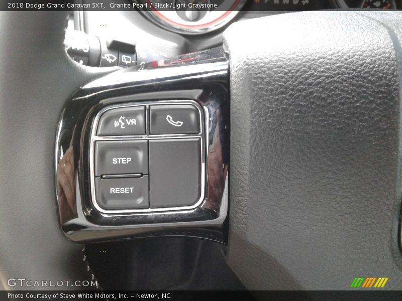 Granite Pearl / Black/Light Graystone 2018 Dodge Grand Caravan SXT