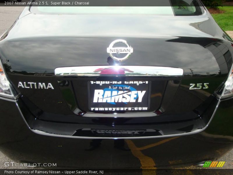 Super Black / Charcoal 2007 Nissan Altima 2.5 S