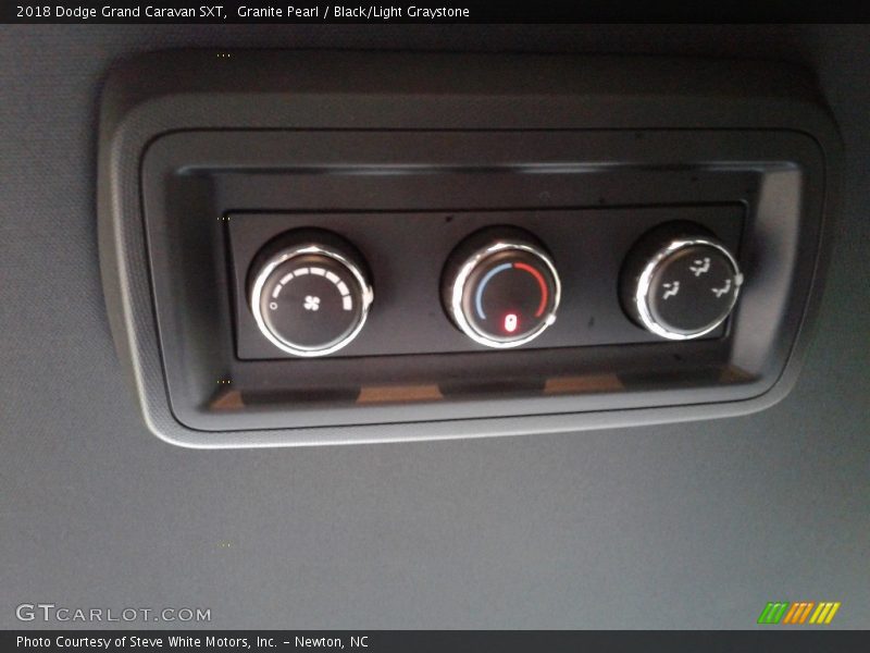Granite Pearl / Black/Light Graystone 2018 Dodge Grand Caravan SXT