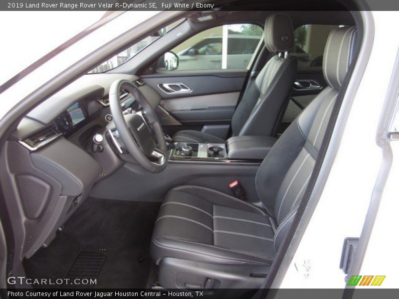 Fuji White / Ebony 2019 Land Rover Range Rover Velar R-Dynamic SE
