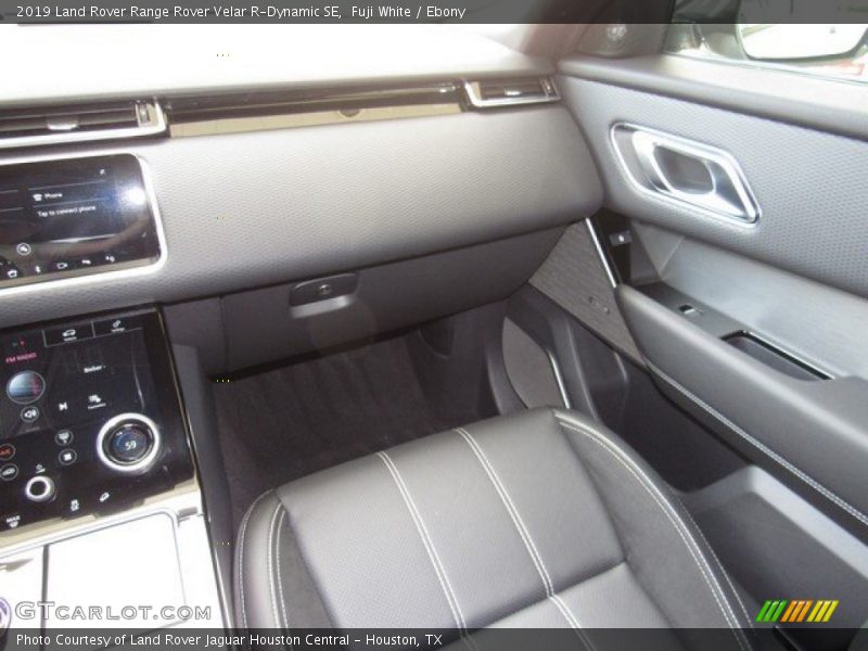 Fuji White / Ebony 2019 Land Rover Range Rover Velar R-Dynamic SE
