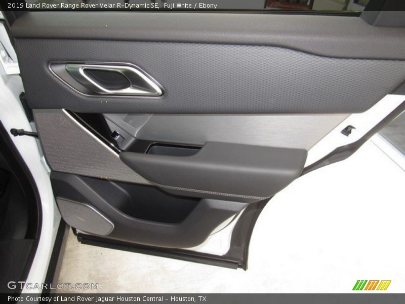 Fuji White / Ebony 2019 Land Rover Range Rover Velar R-Dynamic SE