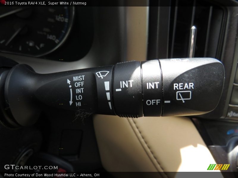 Super White / Nutmeg 2016 Toyota RAV4 XLE