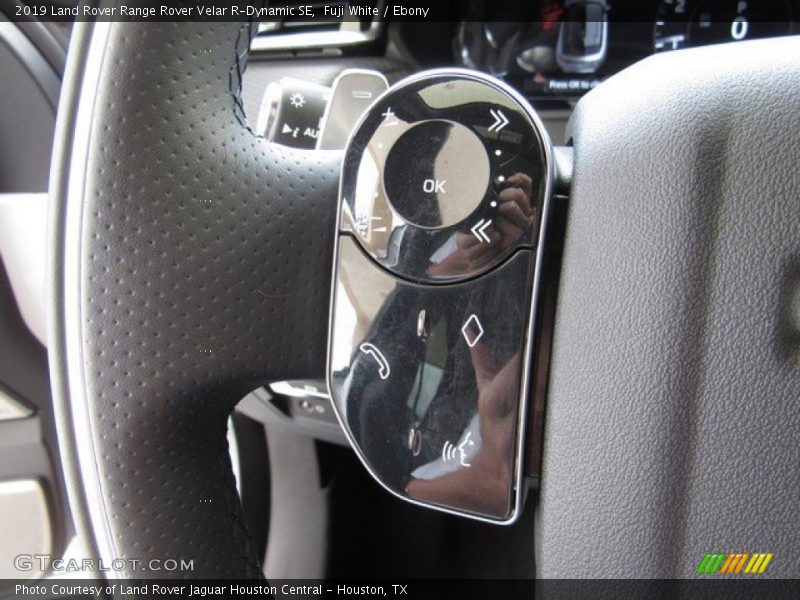 Fuji White / Ebony 2019 Land Rover Range Rover Velar R-Dynamic SE