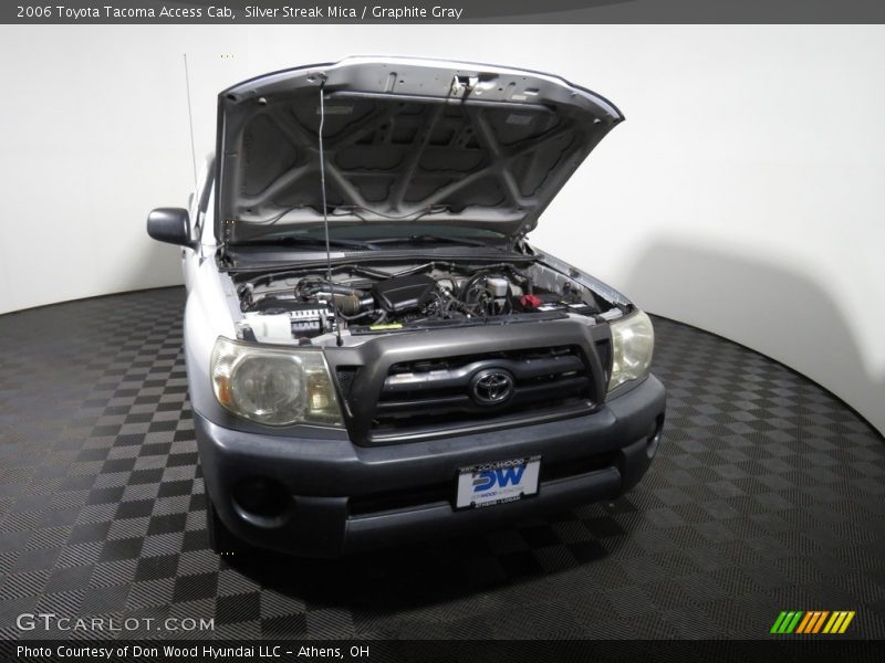 Silver Streak Mica / Graphite Gray 2006 Toyota Tacoma Access Cab
