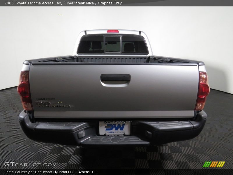 Silver Streak Mica / Graphite Gray 2006 Toyota Tacoma Access Cab