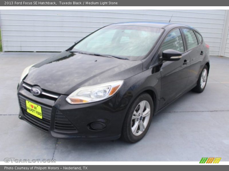 Tuxedo Black / Medium Light Stone 2013 Ford Focus SE Hatchback