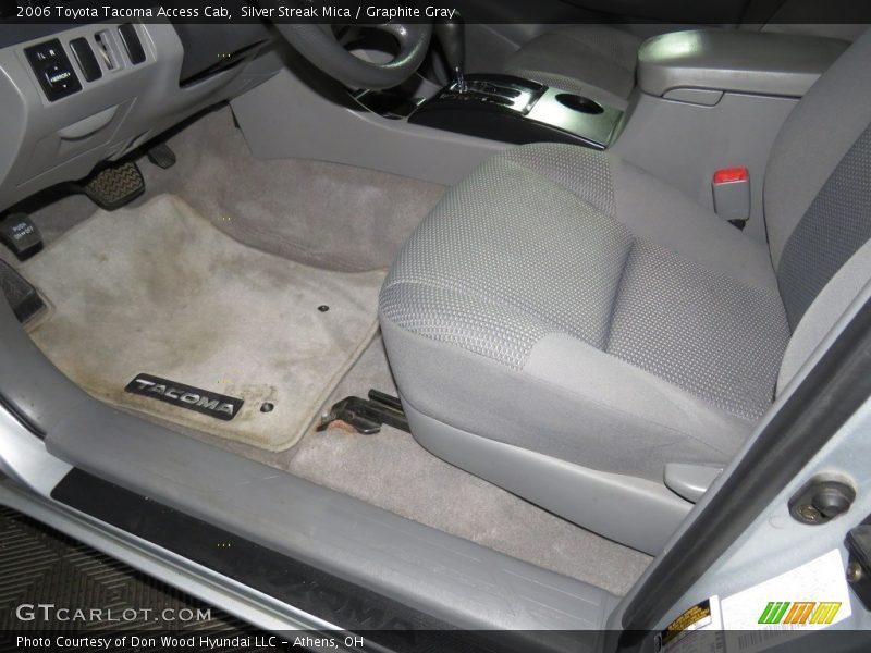 Silver Streak Mica / Graphite Gray 2006 Toyota Tacoma Access Cab