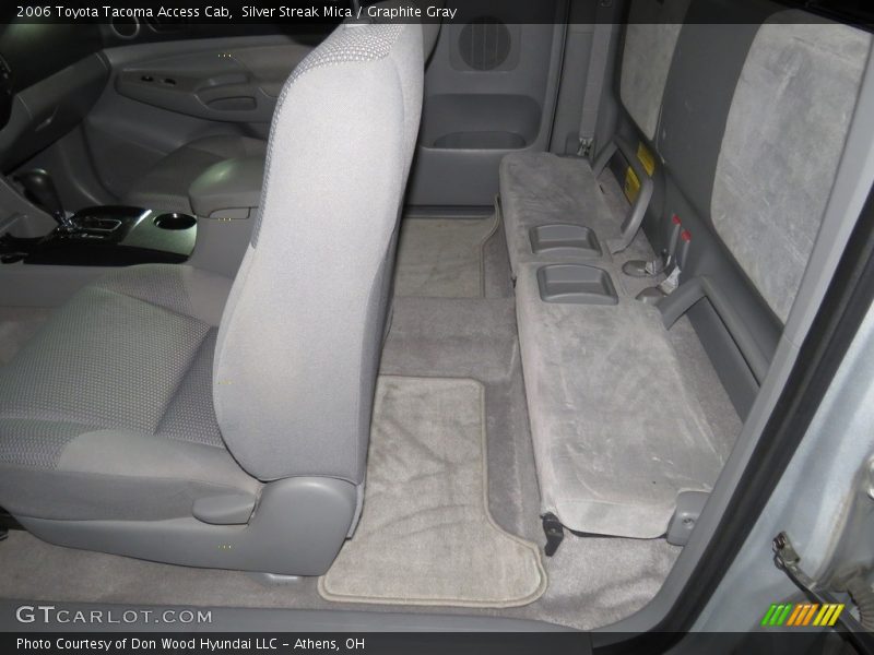 Silver Streak Mica / Graphite Gray 2006 Toyota Tacoma Access Cab