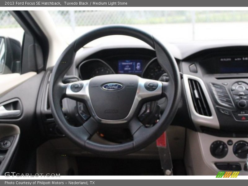 Tuxedo Black / Medium Light Stone 2013 Ford Focus SE Hatchback