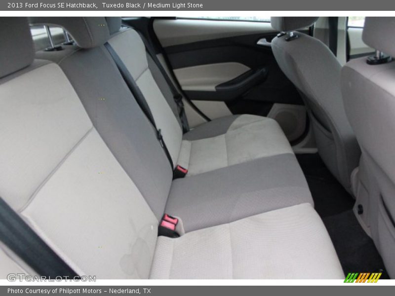 Tuxedo Black / Medium Light Stone 2013 Ford Focus SE Hatchback