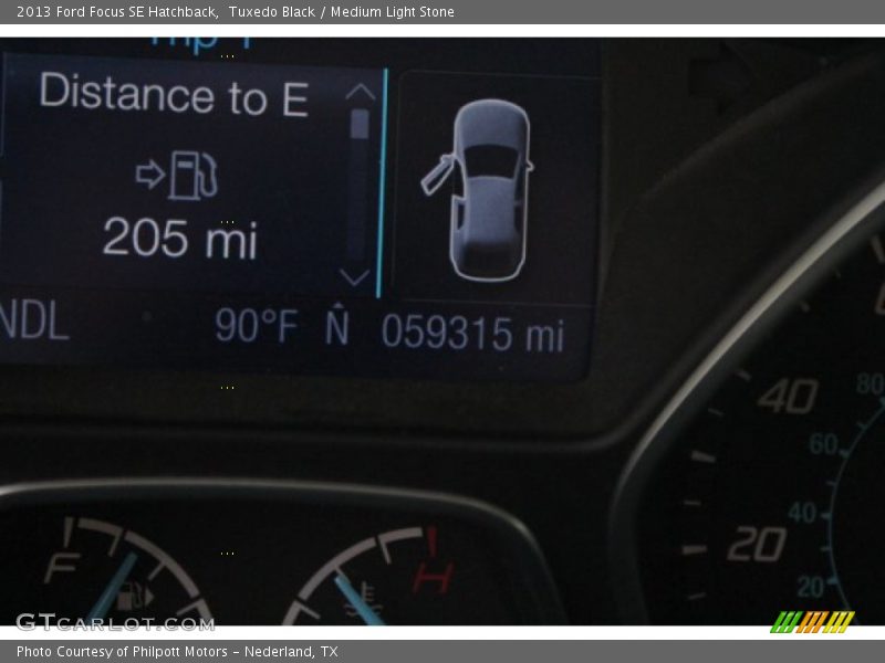 Tuxedo Black / Medium Light Stone 2013 Ford Focus SE Hatchback