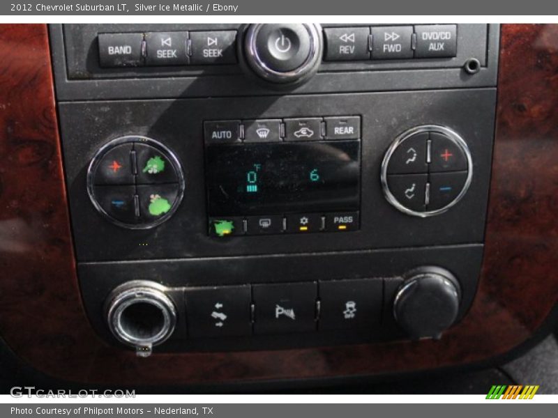 Silver Ice Metallic / Ebony 2012 Chevrolet Suburban LT