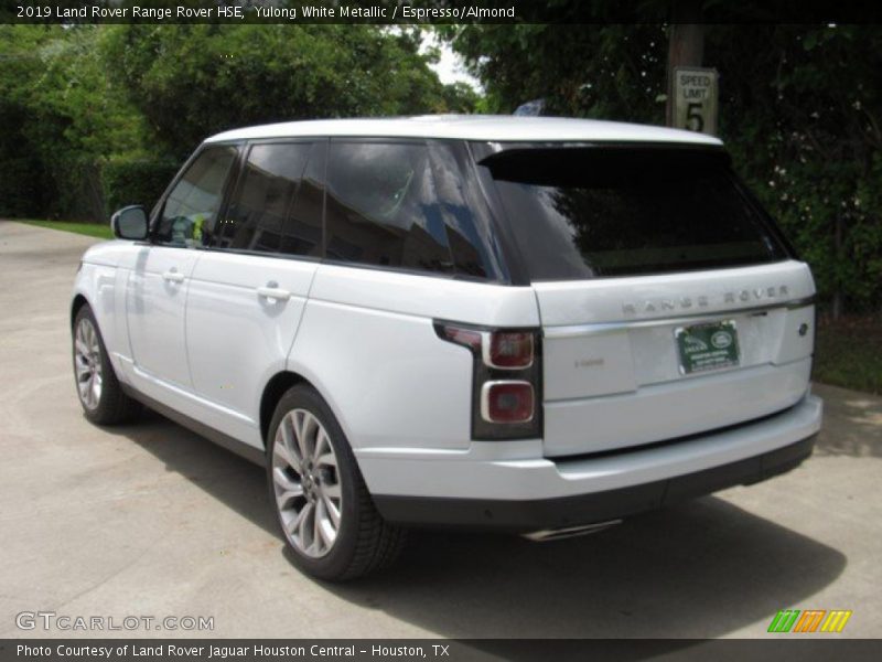 Yulong White Metallic / Espresso/Almond 2019 Land Rover Range Rover HSE