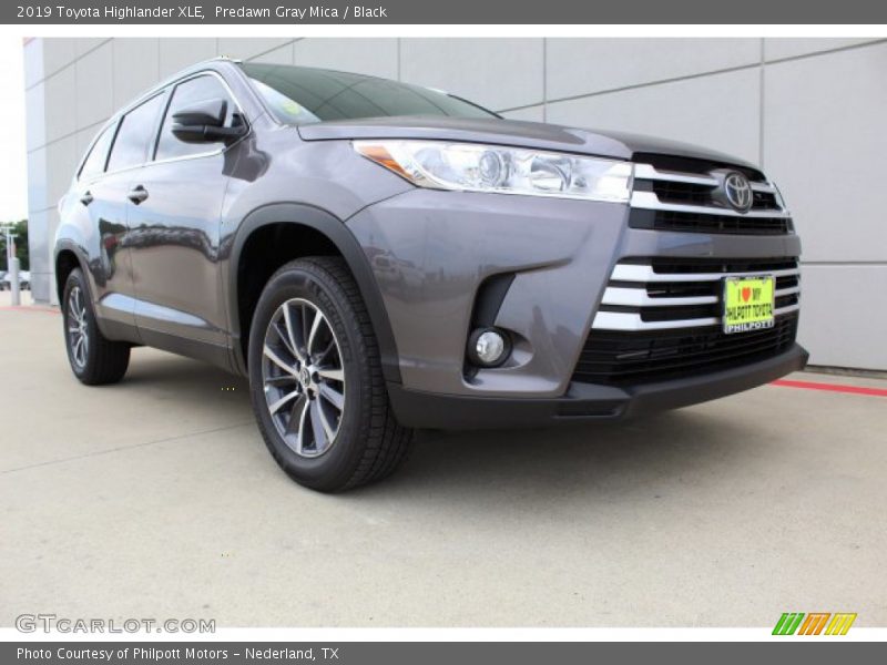 Predawn Gray Mica / Black 2019 Toyota Highlander XLE