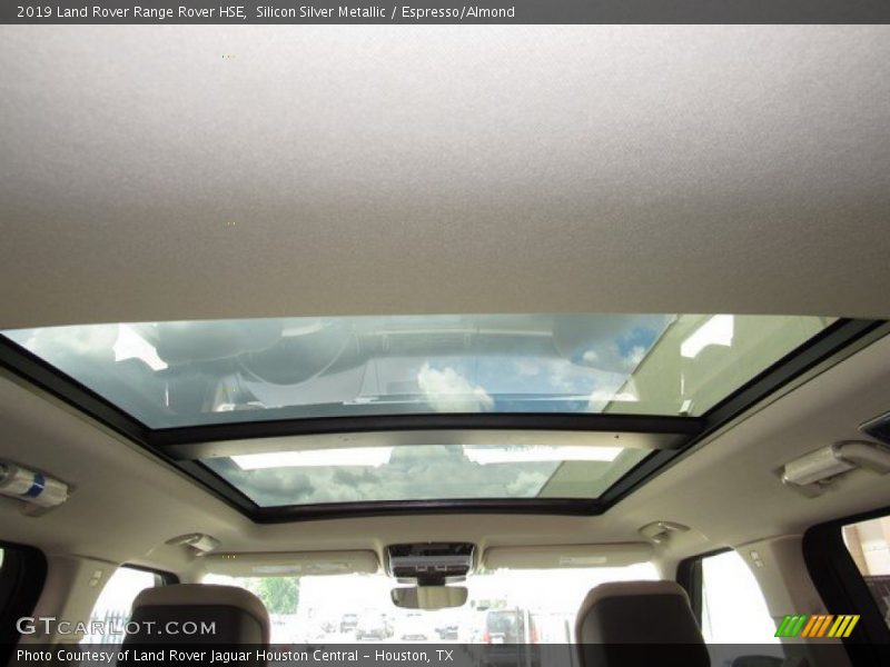 Silicon Silver Metallic / Espresso/Almond 2019 Land Rover Range Rover HSE