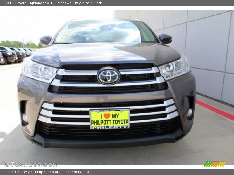 Predawn Gray Mica / Black 2019 Toyota Highlander XLE