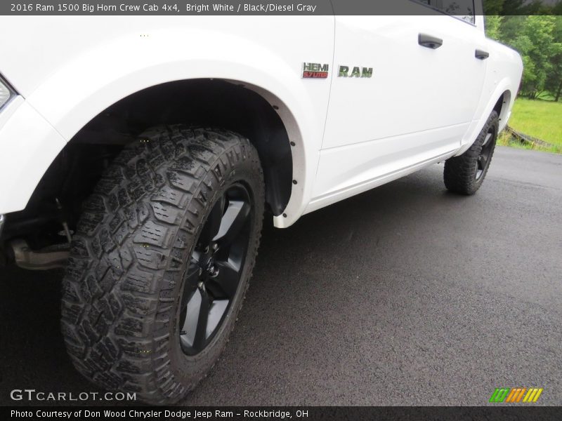 Bright White / Black/Diesel Gray 2016 Ram 1500 Big Horn Crew Cab 4x4