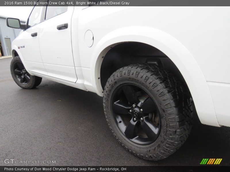 Bright White / Black/Diesel Gray 2016 Ram 1500 Big Horn Crew Cab 4x4