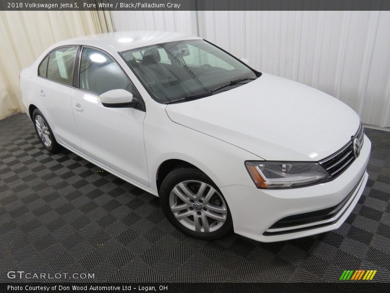 Pure White / Black/Palladium Gray 2018 Volkswagen Jetta S