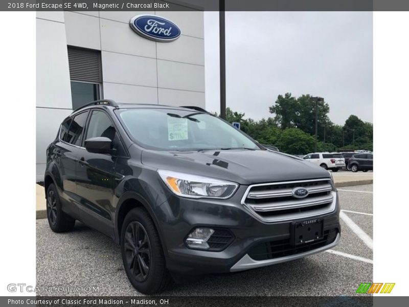 Magnetic / Charcoal Black 2018 Ford Escape SE 4WD