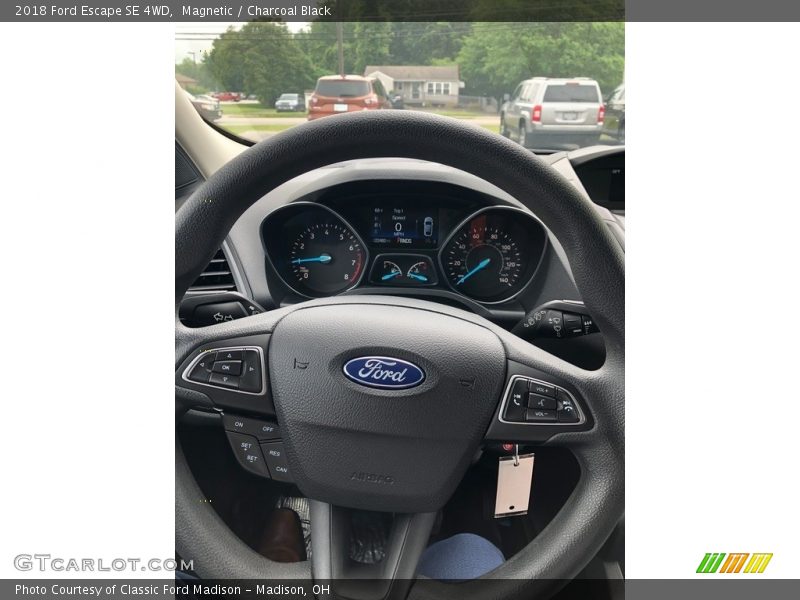 Magnetic / Charcoal Black 2018 Ford Escape SE 4WD