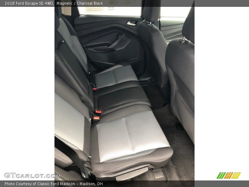 Magnetic / Charcoal Black 2018 Ford Escape SE 4WD