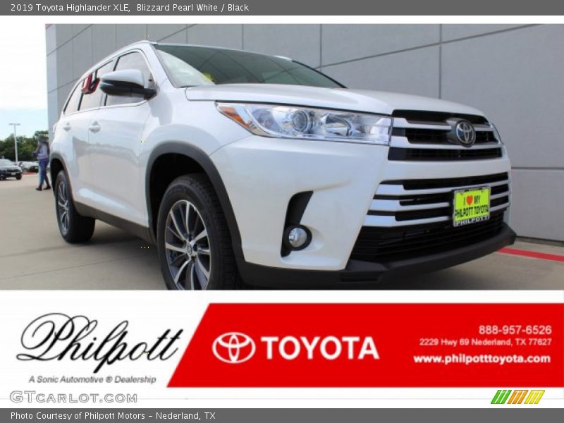 Blizzard Pearl White / Black 2019 Toyota Highlander XLE