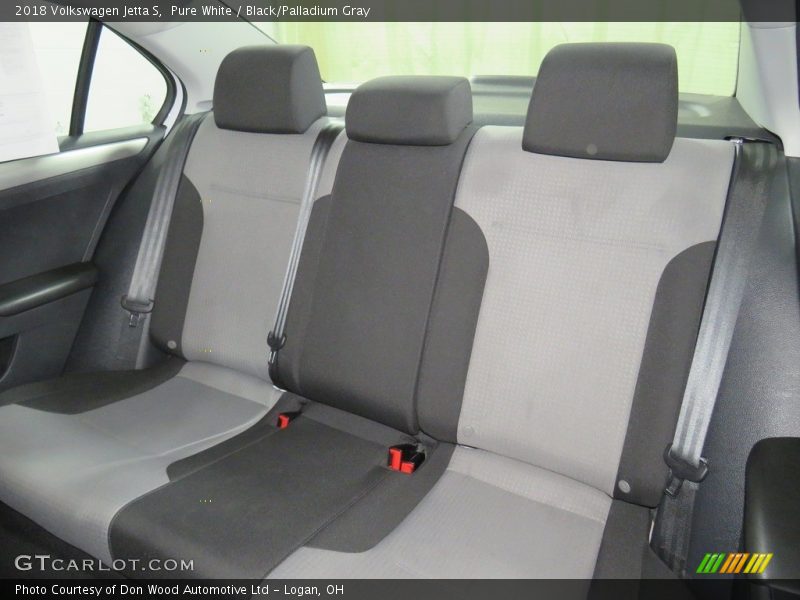 Pure White / Black/Palladium Gray 2018 Volkswagen Jetta S