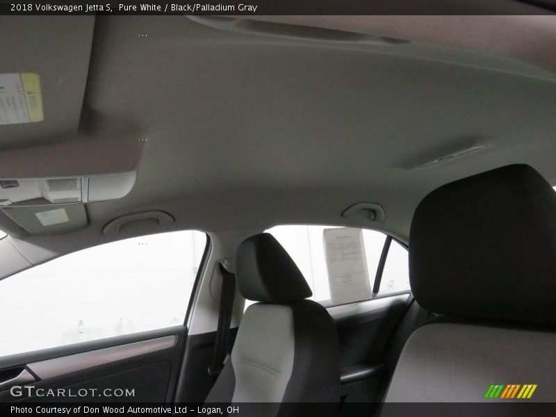 Pure White / Black/Palladium Gray 2018 Volkswagen Jetta S