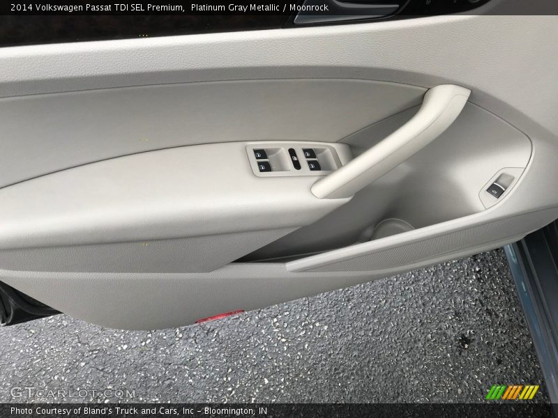 Platinum Gray Metallic / Moonrock 2014 Volkswagen Passat TDI SEL Premium