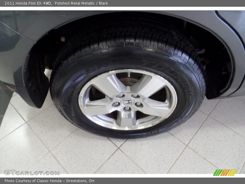 Polished Metal Metallic / Black 2011 Honda Pilot EX 4WD