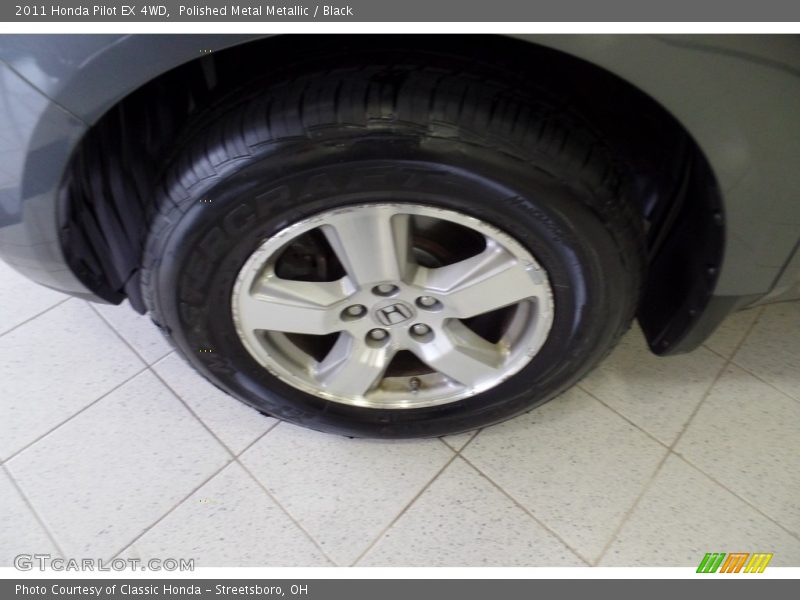 Polished Metal Metallic / Black 2011 Honda Pilot EX 4WD