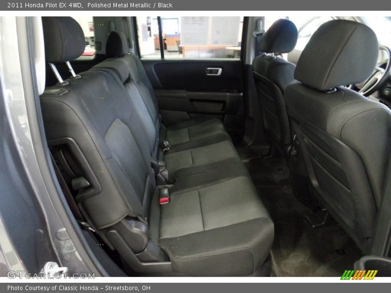 Polished Metal Metallic / Black 2011 Honda Pilot EX 4WD