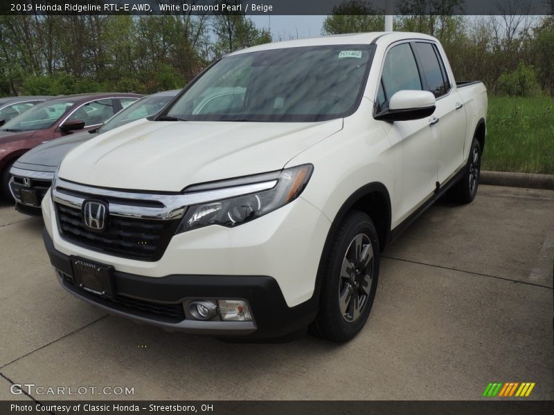 White Diamond Pearl / Beige 2019 Honda Ridgeline RTL-E AWD