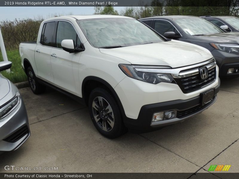 White Diamond Pearl / Beige 2019 Honda Ridgeline RTL-E AWD
