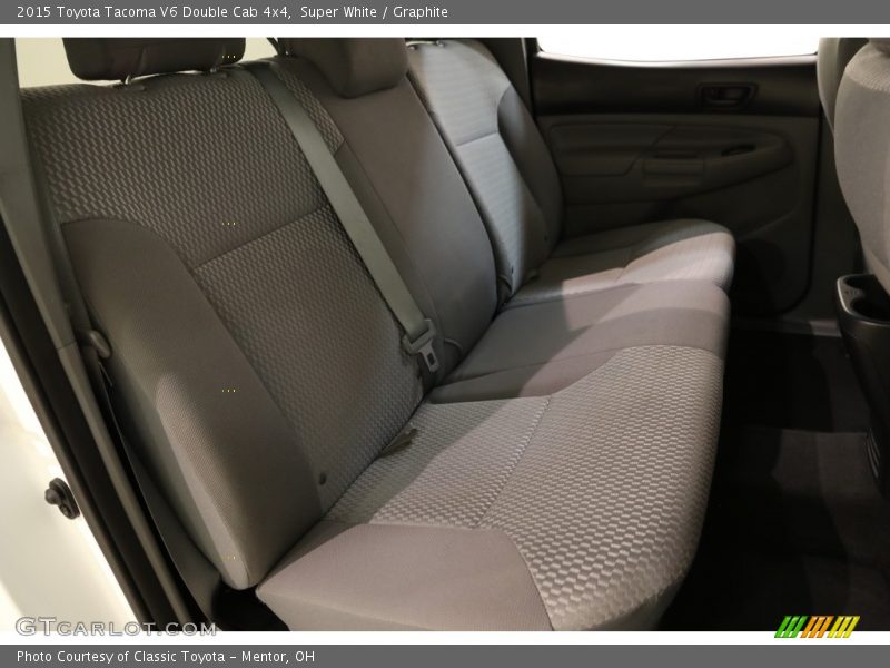 Super White / Graphite 2015 Toyota Tacoma V6 Double Cab 4x4