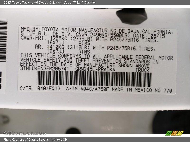 Super White / Graphite 2015 Toyota Tacoma V6 Double Cab 4x4