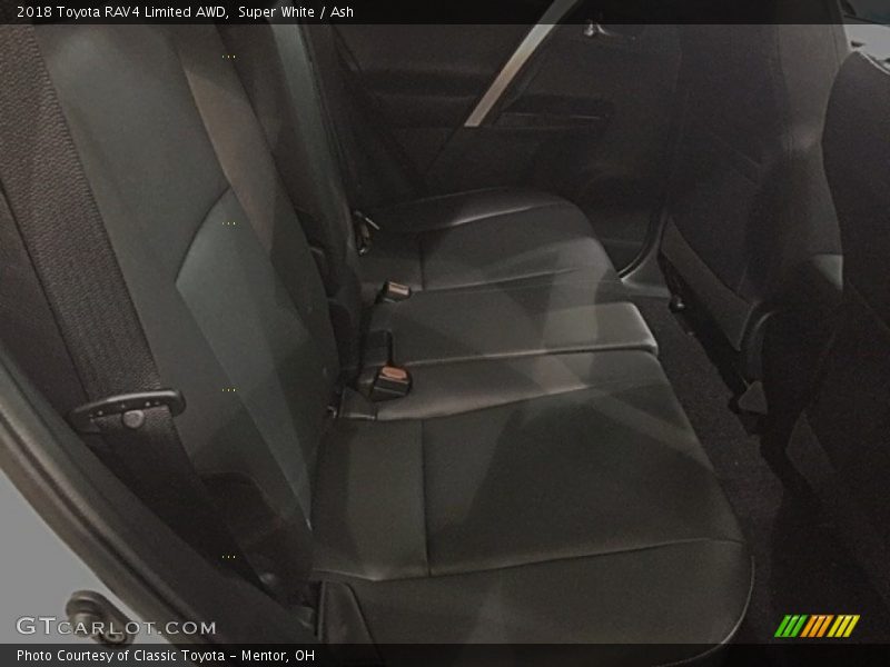 Super White / Ash 2018 Toyota RAV4 Limited AWD