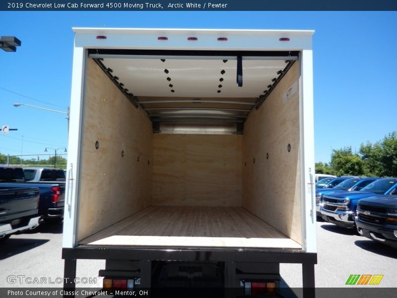  2019 Low Cab Forward 4500 Moving Truck Trunk