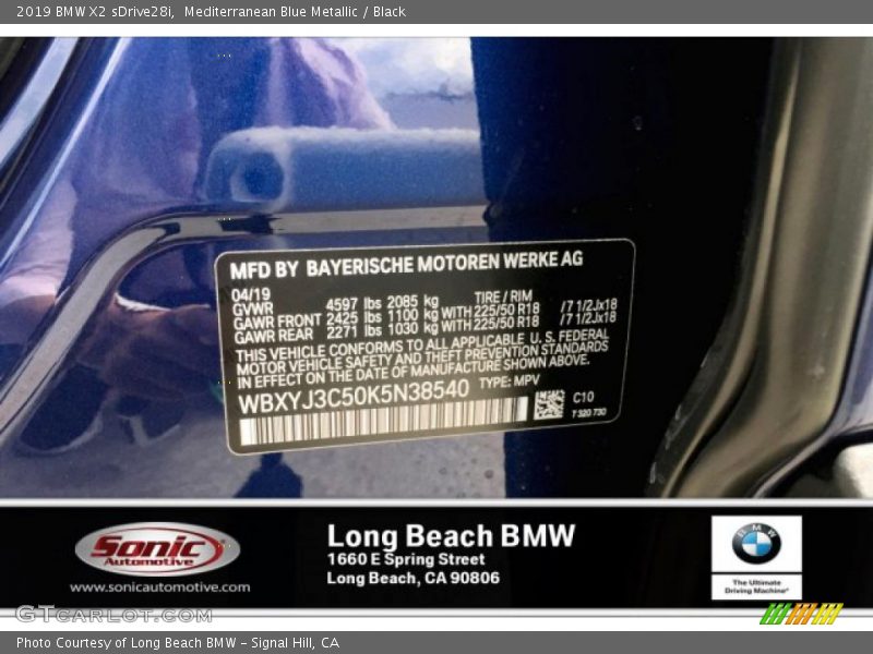 Mediterranean Blue Metallic / Black 2019 BMW X2 sDrive28i