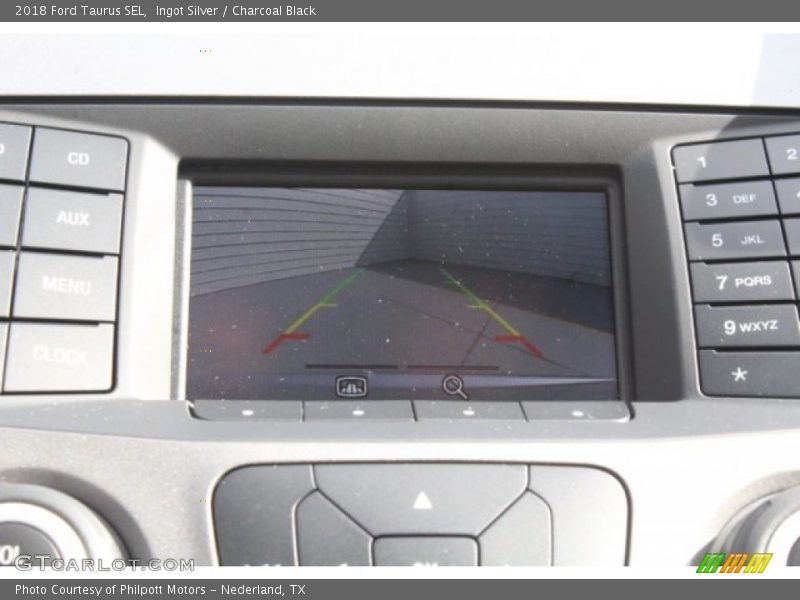Ingot Silver / Charcoal Black 2018 Ford Taurus SEL