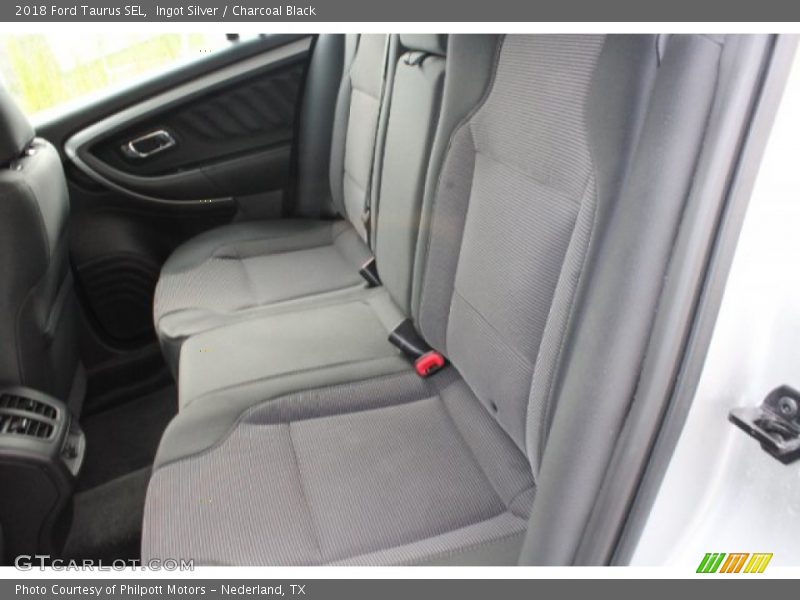 Ingot Silver / Charcoal Black 2018 Ford Taurus SEL