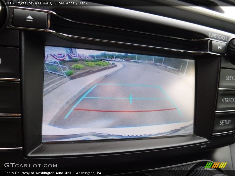 Super White / Black 2016 Toyota RAV4 LE AWD